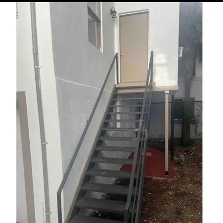 Guest House Near Downtown Miami